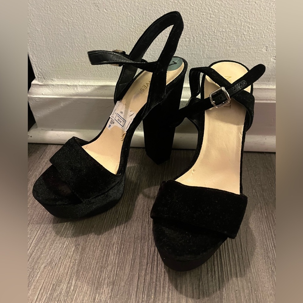 Nine West Velvet Platform Heels | Black | Women’s Size 7